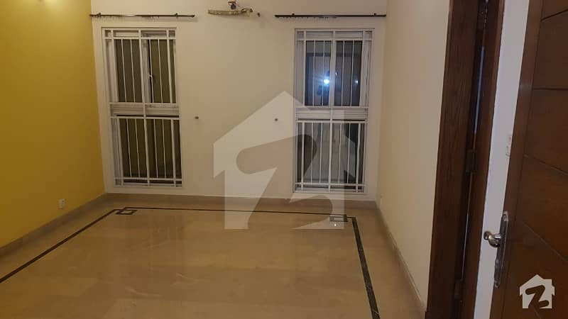 1 Kanal Upper portion Lowered Lock For Rent In dha Phase 5