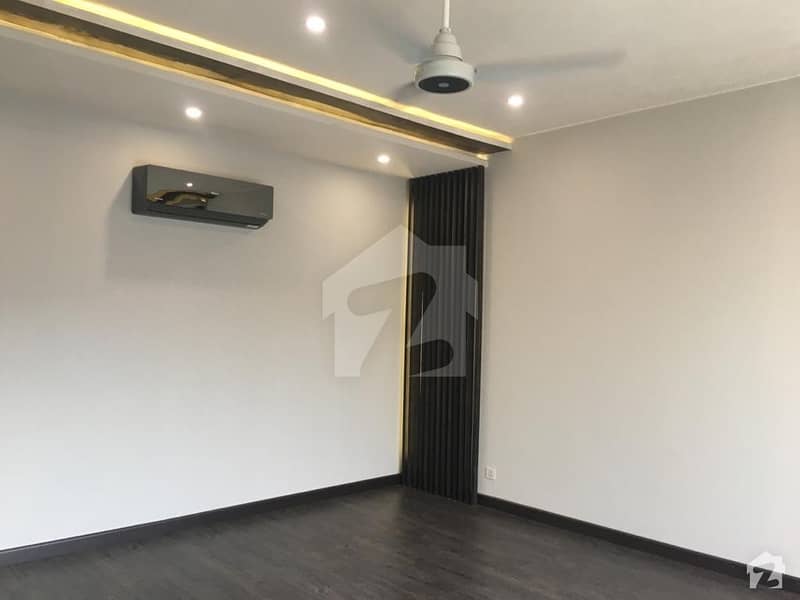 10 Marla House Up For Rent In DHA Defence