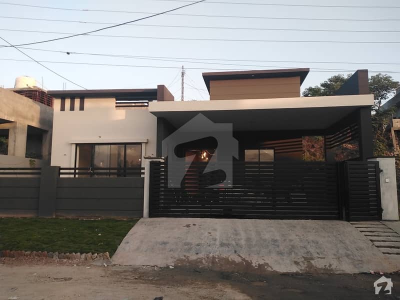 1 Kanal House 3 Bed Single Storey House For Sale