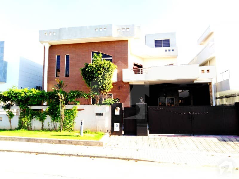 Owner Built House On Prime Location Owner Built House On Prime Location