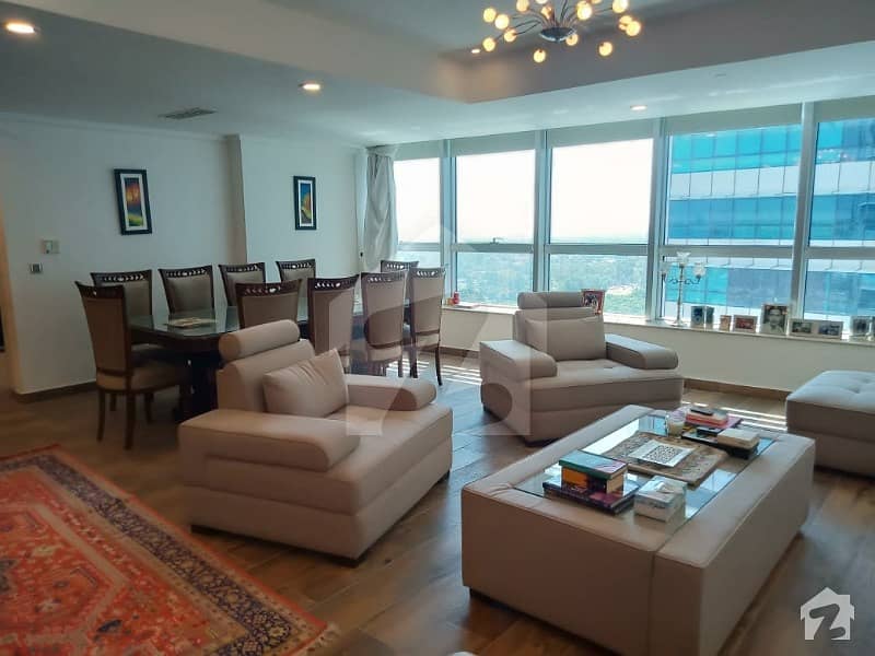 Luxury 3 Bedroom Apartment Is Available For Rent