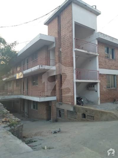 لالہ زار راولپنڈی میں 2 کمروں کا 5 مرلہ عمارت 50 ہزار میں کرایہ پر دستیاب ہے۔