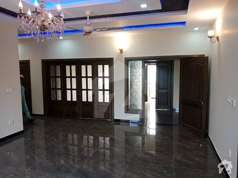 1 Kanal Beautiful Lower Portion For Rent In D12