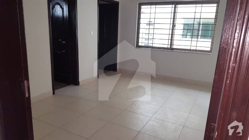Askari 10 Sector F 3rd Floor Flat Three Bed Rooms Available For Rent