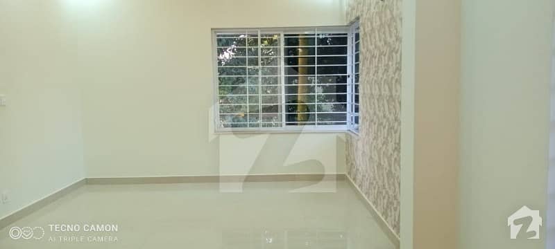25x50 Brand New Upper Portion For Rent Ideal Location Near To Park And Maarkz Wide Street