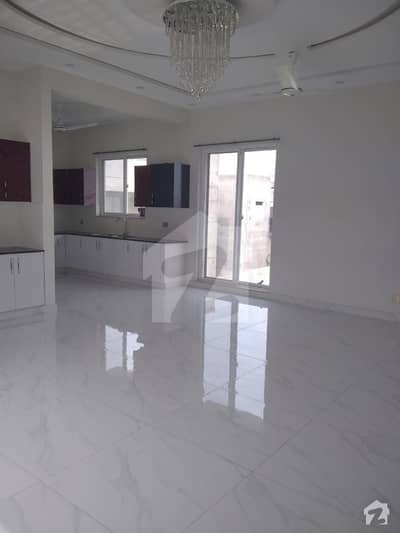 1 Kanal Upper Portion Available For Rent 1 Kanal Upper Portion Available For Rent