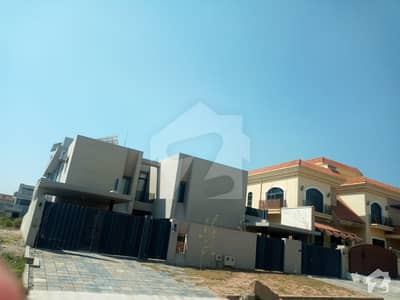 60x90 Upper Portion For Rent In D12 60x90 Upper Portion For Rent In D12