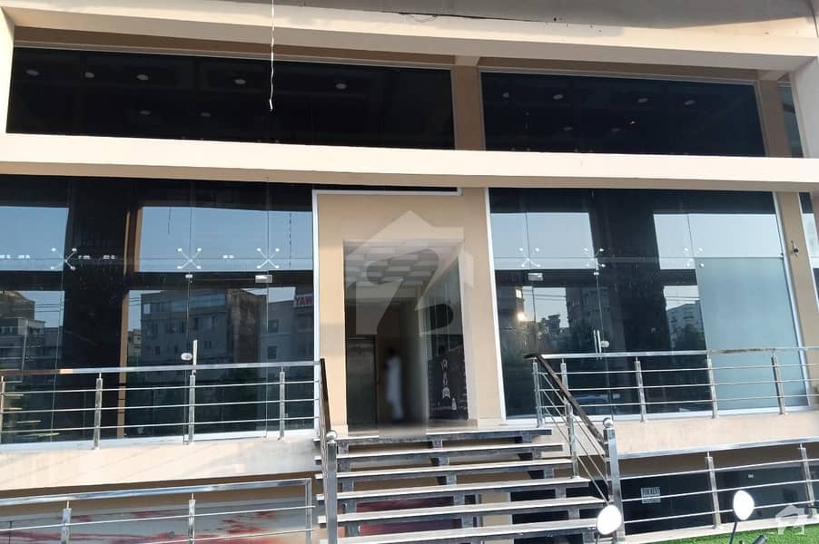 Stunning 900  Square Feet Office In Dha Defence Available