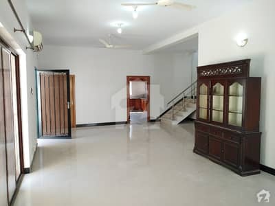 9000 Square Feet Upper Portion In E7 Is Best Option 9000 Square Feet Upper Portion In E7 Is Best Option