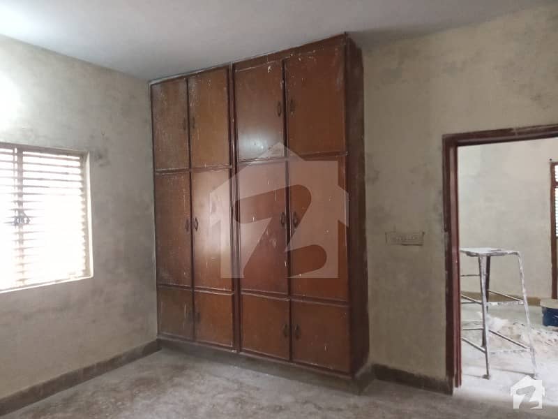 Upper Portion Available For Rent In Kamran Block