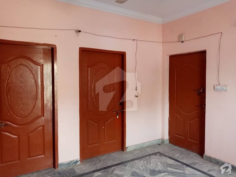 Flat Of 675  Square Feet In Farid Town For Rent