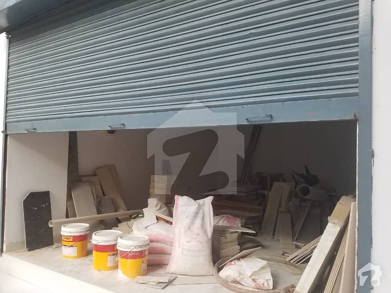 1200 Sq Ft Shop L Type With High Roof And Washroom