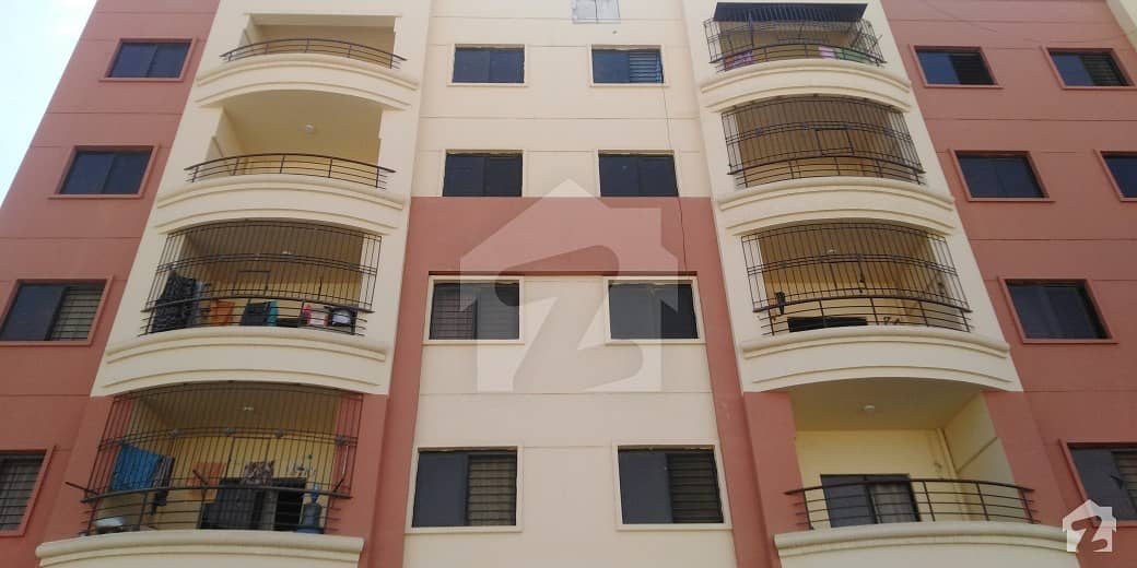 صائمہ عریبین ولاز گداپ ٹاؤن کراچی میں 3 کمروں کا 4 مرلہ فلیٹ 65 لاکھ میں برائے فروخت۔