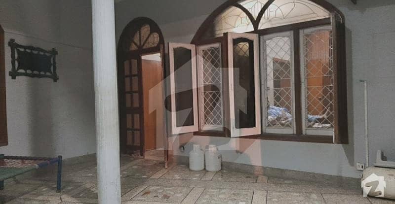 10 Marla Old Double Storey House For Sale