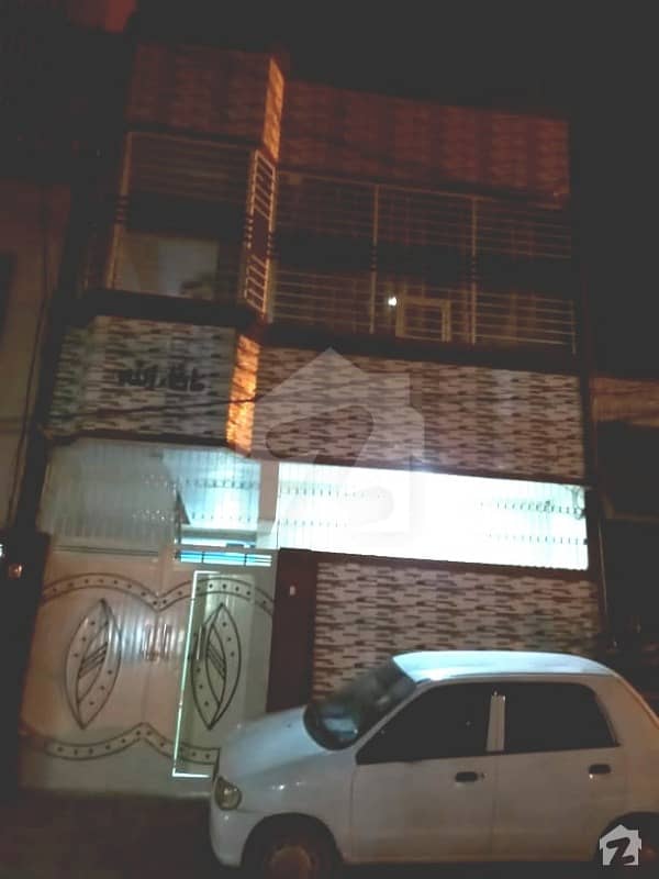 میٹروول کالونی - بلاک 1/1 میٹروول کالونی کراچی میں 3 کمروں کا 4 مرلہ مکان 1.8 کروڑ میں برائے فروخت۔