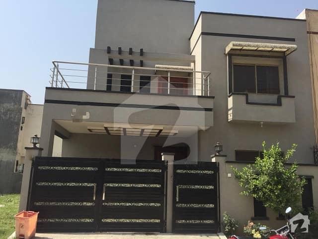 کوہستان انکلیو واہ میں 5 کمروں کا 6 مرلہ مکان 1.5 کروڑ میں برائے فروخت۔