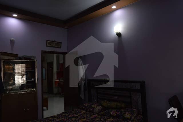 ناظم آباد - بلاک 5بی ناظم آباد کراچی میں 2 کمروں کا 3 مرلہ فلیٹ 16 ہزار میں کرایہ پر دستیاب ہے۔