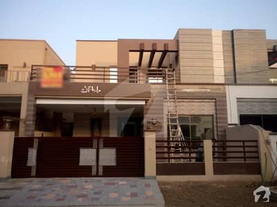 10 Marla House In Central Divine Gardens For Sale 10 Marla House In Central Divine Gardens For Sale