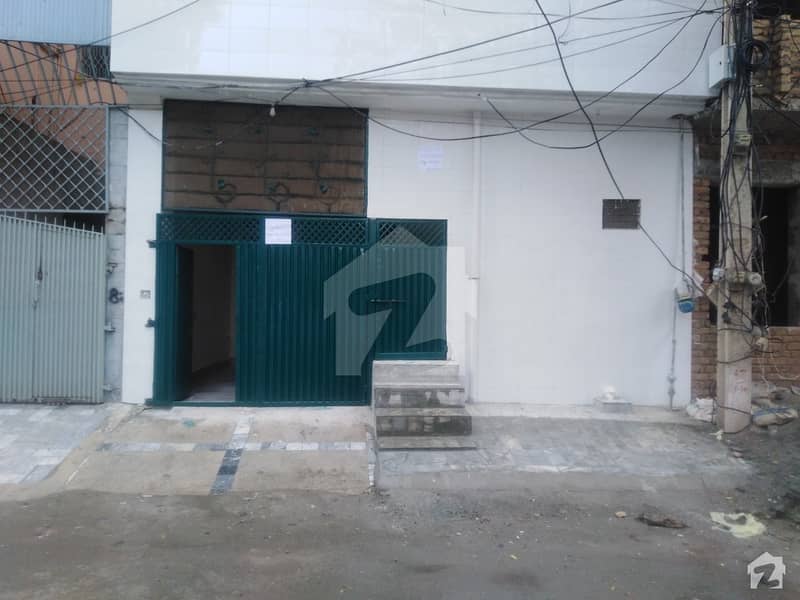 House In Hayatabad Sized 3 Marla Is Available