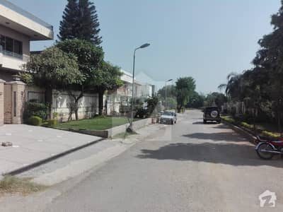 ایف ۔ 11/3 ایف ۔ 11 اسلام آباد میں 4 کمروں کا 1.33 کنال مکان 10 کروڑ میں برائے فروخت۔ ایف ۔ 11/3 ایف ۔ 11 اسلام آباد میں 4 کمروں کا 1.33 کنال مکان 10 کروڑ میں برائے فروخت۔