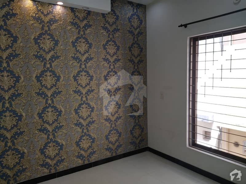 جوبلی ٹاؤن ۔ بلاک ایف جوبلی ٹاؤن لاہور میں 5 کمروں کا 5 مرلہ مکان 1.12 کروڑ میں برائے فروخت۔