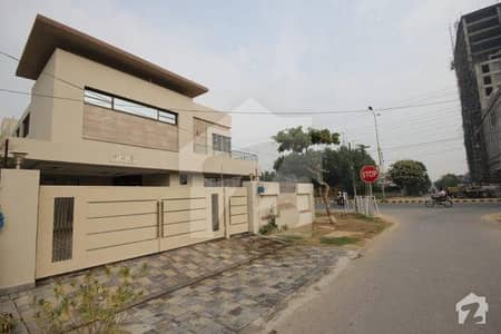 1 kanal House For Rent in Phase 4 DHA 1 kanal House For Rent in Phase 4 DHA