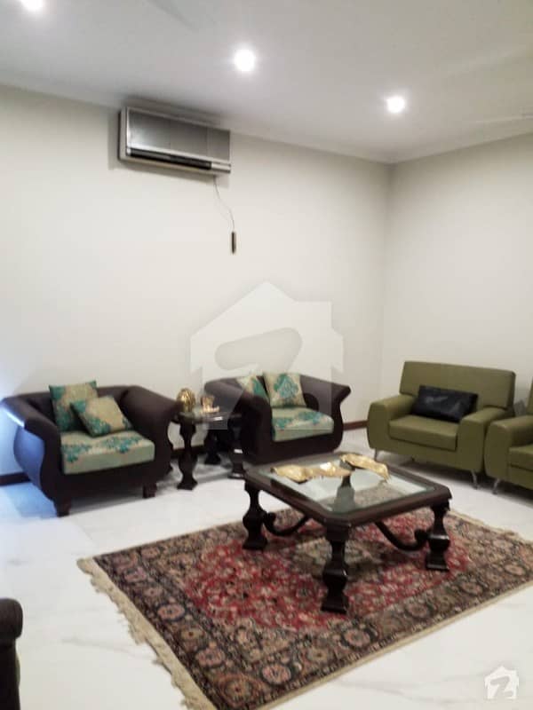 ہل پارک کراچی میں 4 کمروں کا 12 مرلہ مکان 8.5 کروڑ میں برائے فروخت۔