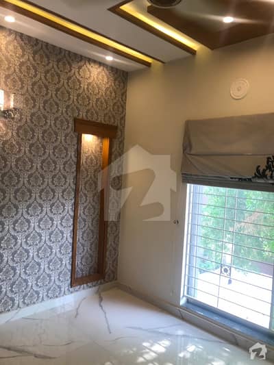 Luxurious Villa Is Available For Sale At Hot Location Luxurious Villa Is Available For Sale At Hot Location