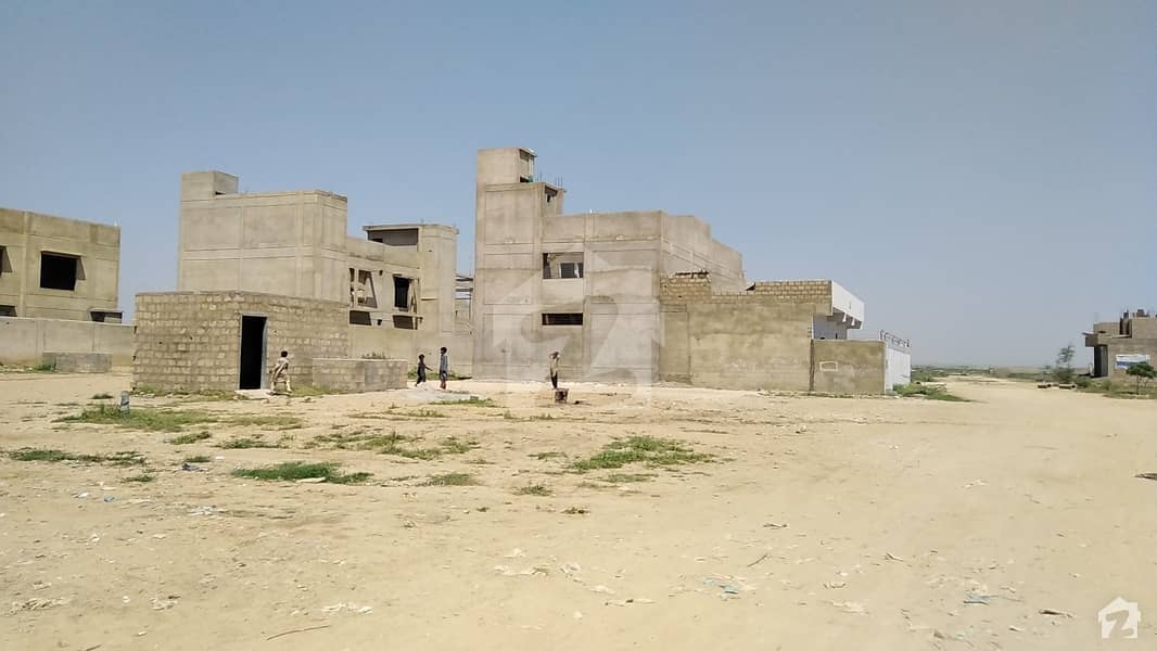200 Sq Yard Residential Plot Is Available For Sale In Gulshan-e-Hadeed