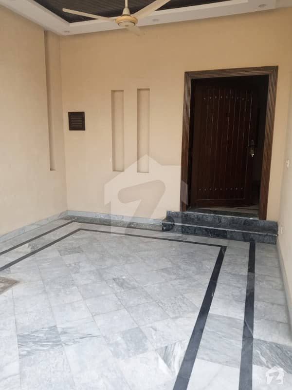 5 Marla Lower Portion Available For Rent Ideal Location Near Market Park Masjid Banks School