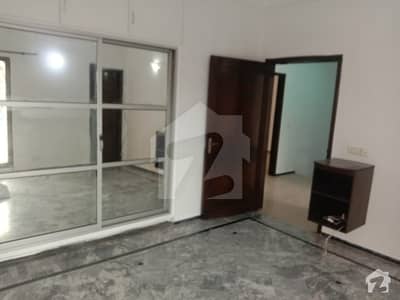 Near Park 10 Marla House For Rent At Prime Location Near Park 10 Marla House For Rent At Prime Location