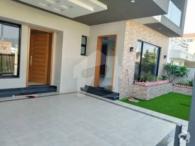 Brand New Luxury House Is Available for Rent Brand New Luxury House Is Available for Rent