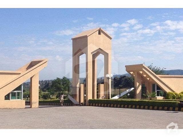 Perfect 1125 Square Feet Residential Plot In Motorway City For Sale Perfect 1125 Square Feet Residential Plot In Motorway City For Sale