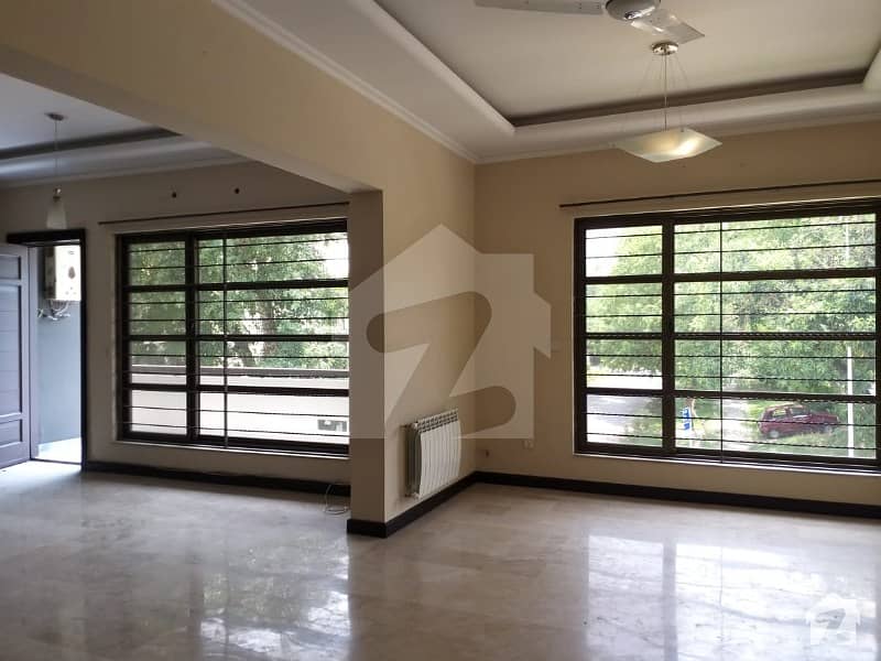 New Renovated Upper Portion Is Available For Rent In F_7 Islamabad