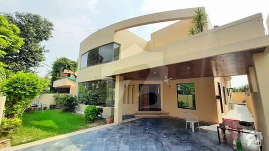 One Kanal Attractive House Available For Rent In Phase 4 Dha Defence One Kanal Attractive House Available For Rent In Phase 4 Dha Defence