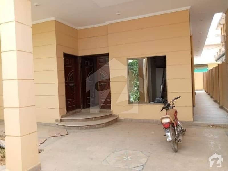 House For Sale In Beautiful Shah Rukn-E-Alam Colony