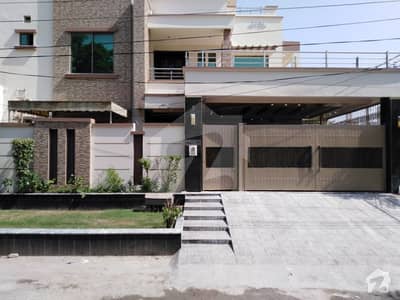 13 Marla Double Storey House Is Available For Sale In Peoples Colony No 1 Block D Faisalabad