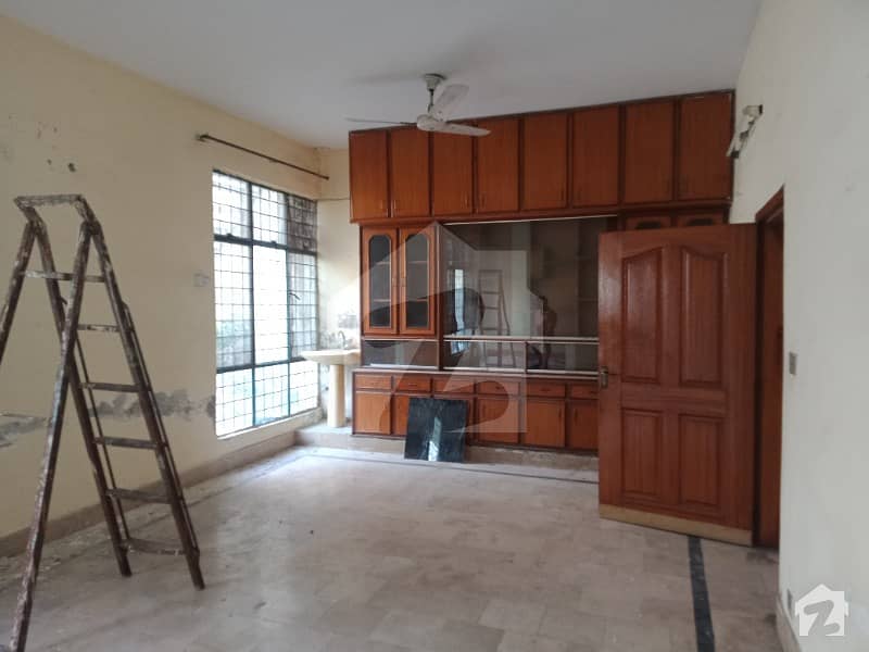 A Beautiful Lower Portion Available For Rent In Karim Block