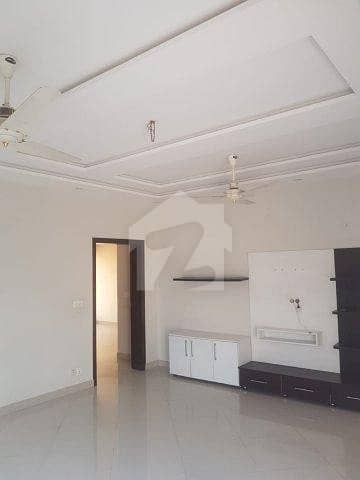 1 Kanal Upper Portion for Rent In DHA
