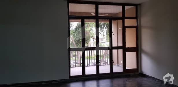 1 Kanal Single Storey House For Sale 1 Kanal Single Storey House For Sale