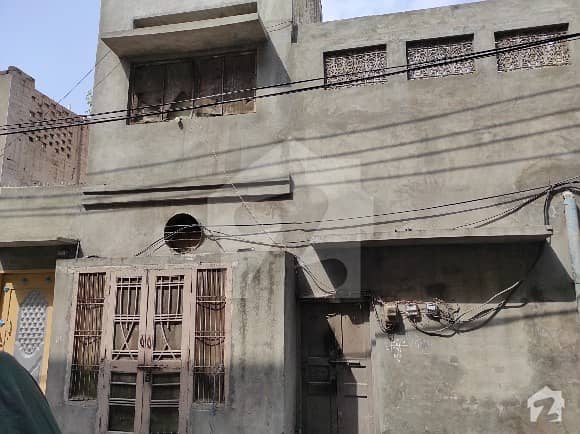 Ideally Located House For Sale In Azadi Chowk Available