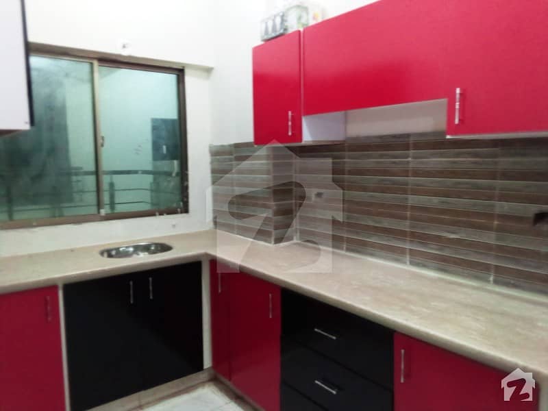 Excellent Size 2 Bed Dd Apartment For Available For Rent In Sanober Twin Towers Saadi Road