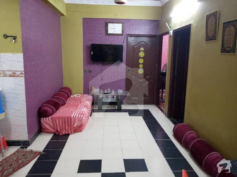950  Square Feet Flat Is Available For Sale In Lyari Town