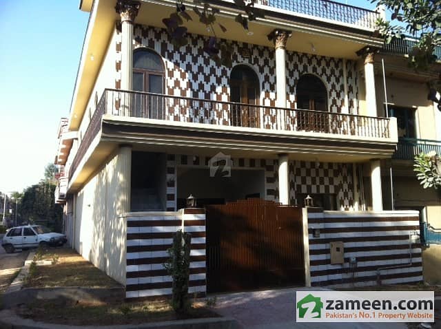 Corner Park Facing Sun Face Beautiful House For Sale In G-11/1 Islamabad