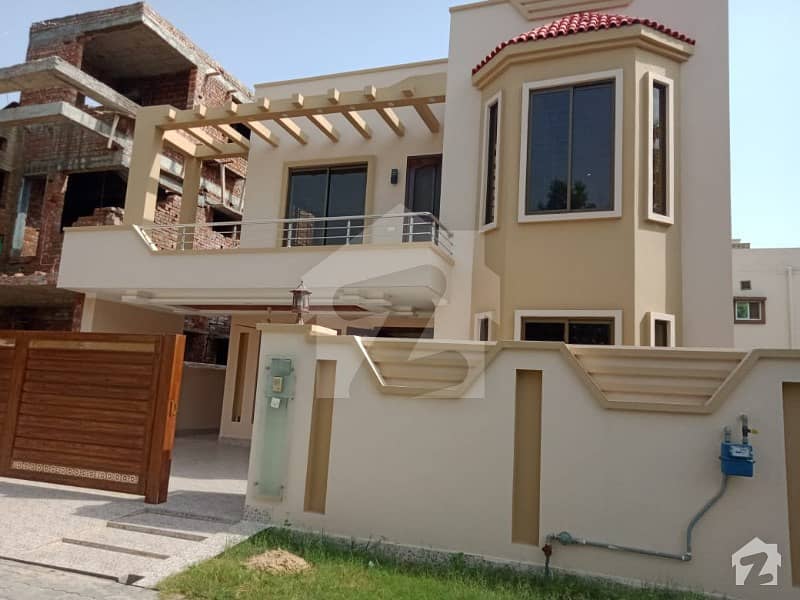 Walking Distance To Park Mosque And Market 10 Marla House Available In Oversease A Block Bahria Town Lahore