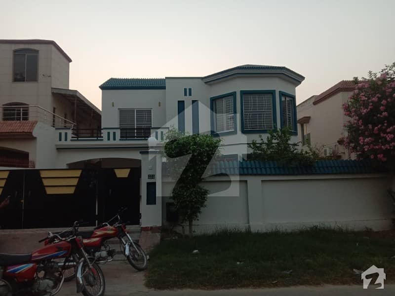 4500  Square Feet House Is Available For Rent In Paragon City