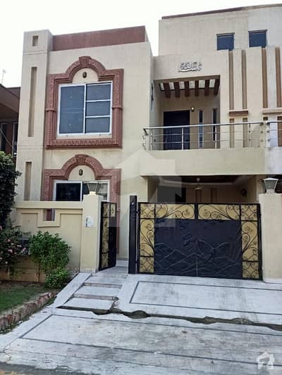 5 Marla Used House For Sale At Good Location 5 Marla Used House For Sale At Good Location