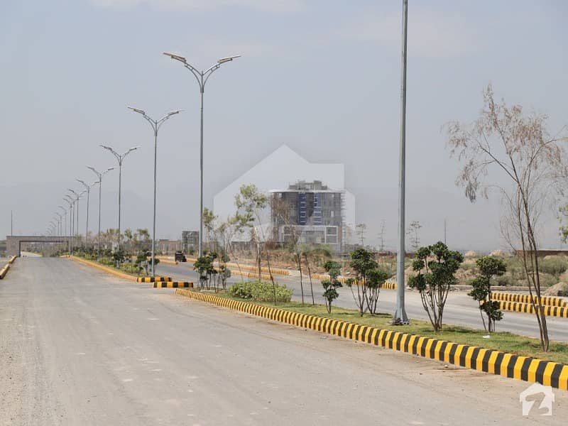 ڈی ایچ اے ڈیفینس پشاور میں 1 کنال رہائشی پلاٹ 1.38 کروڑ میں برائے فروخت۔