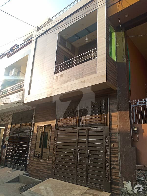 تاج باغ سکیم لاہور میں 3 کمروں کا 5 مرلہ مکان 1.3 کروڑ میں برائے فروخت۔