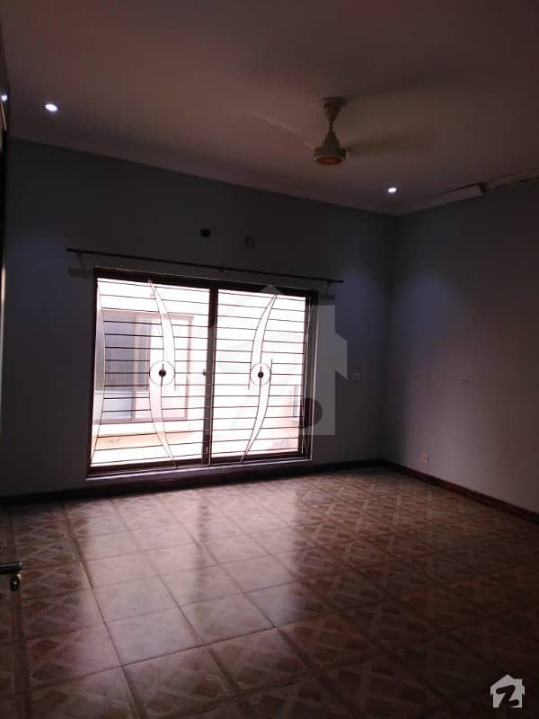 Upper Portion Umar Block For Rent In Bahria Town Lhr